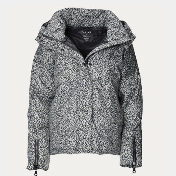 Varley Carmeline Puffer Jacket in Micro Leopard Print - Picture 9 of 16